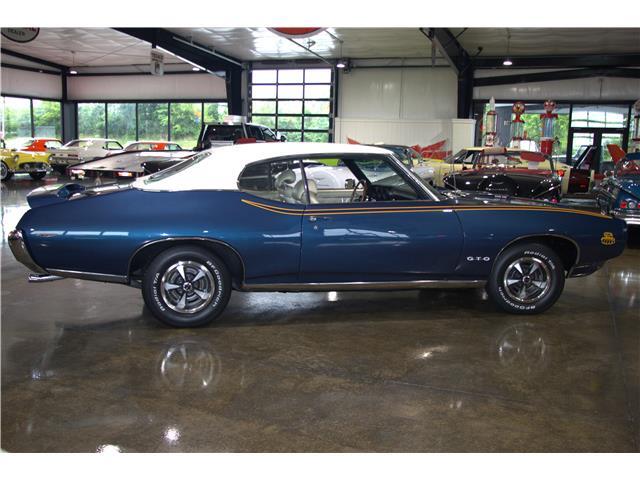 Pontiac-GTO-1969-2-Door-38
