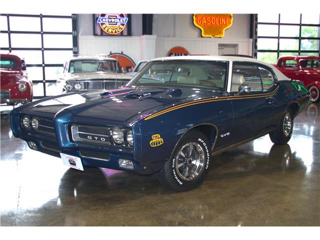 Pontiac-GTO-1969-2-Door