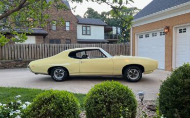 Pontiac-GTO-1969-Coupe-3