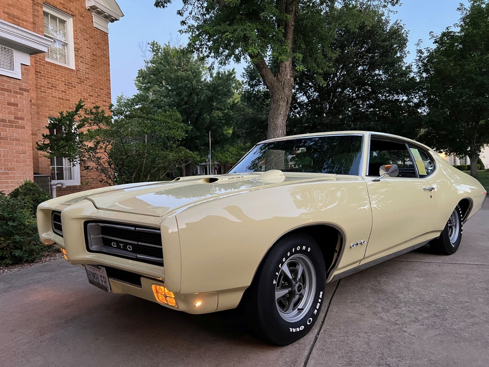 Pontiac-GTO-1969-Coupe