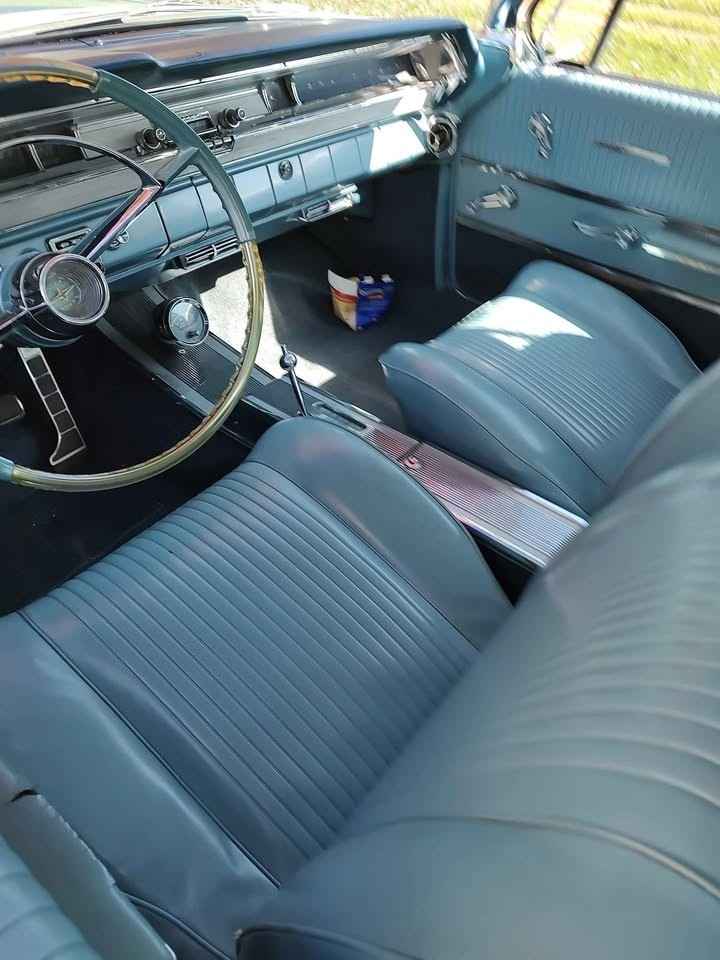 Pontiac-Grand-Prix-1962-Coupe-10