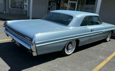 Pontiac-Grand-Prix-1962-Coupe-2