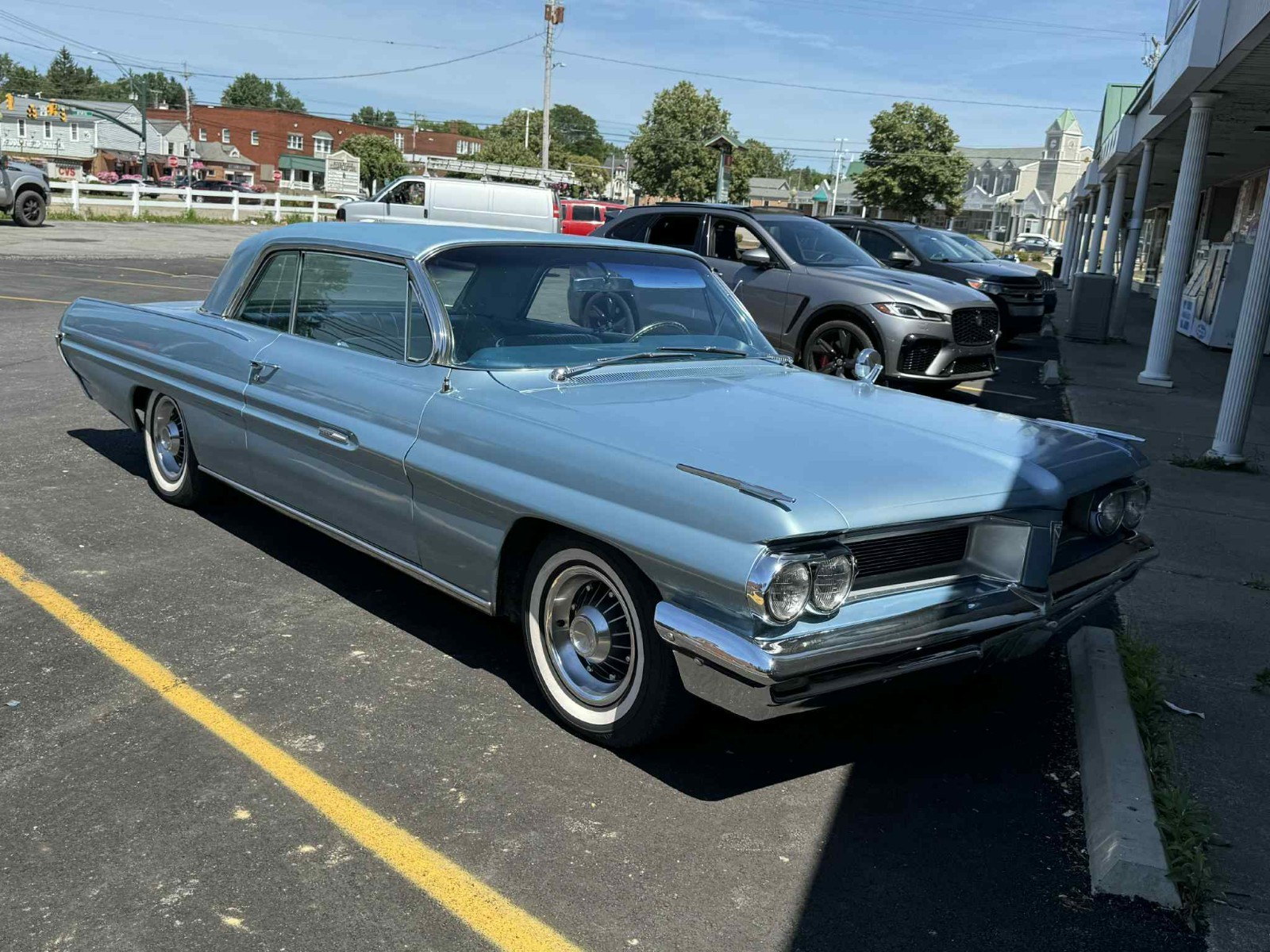 Pontiac-Grand-Prix-1962-Coupe