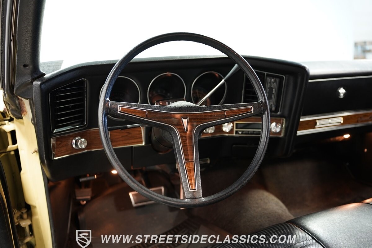 Pontiac-Grand-Prix-1972-Hardtop-39