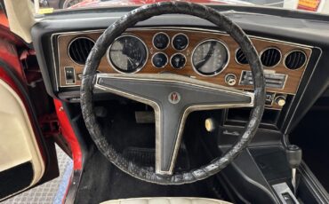 Pontiac-Grand-Prix-1977-2-Door-29