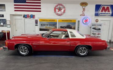 Pontiac-Grand-Prix-1977-2-Door-3
