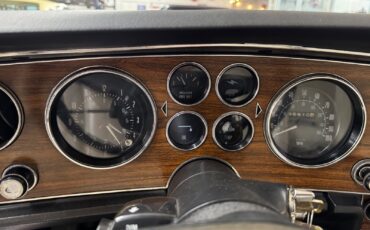 Pontiac-Grand-Prix-1977-2-Door-30