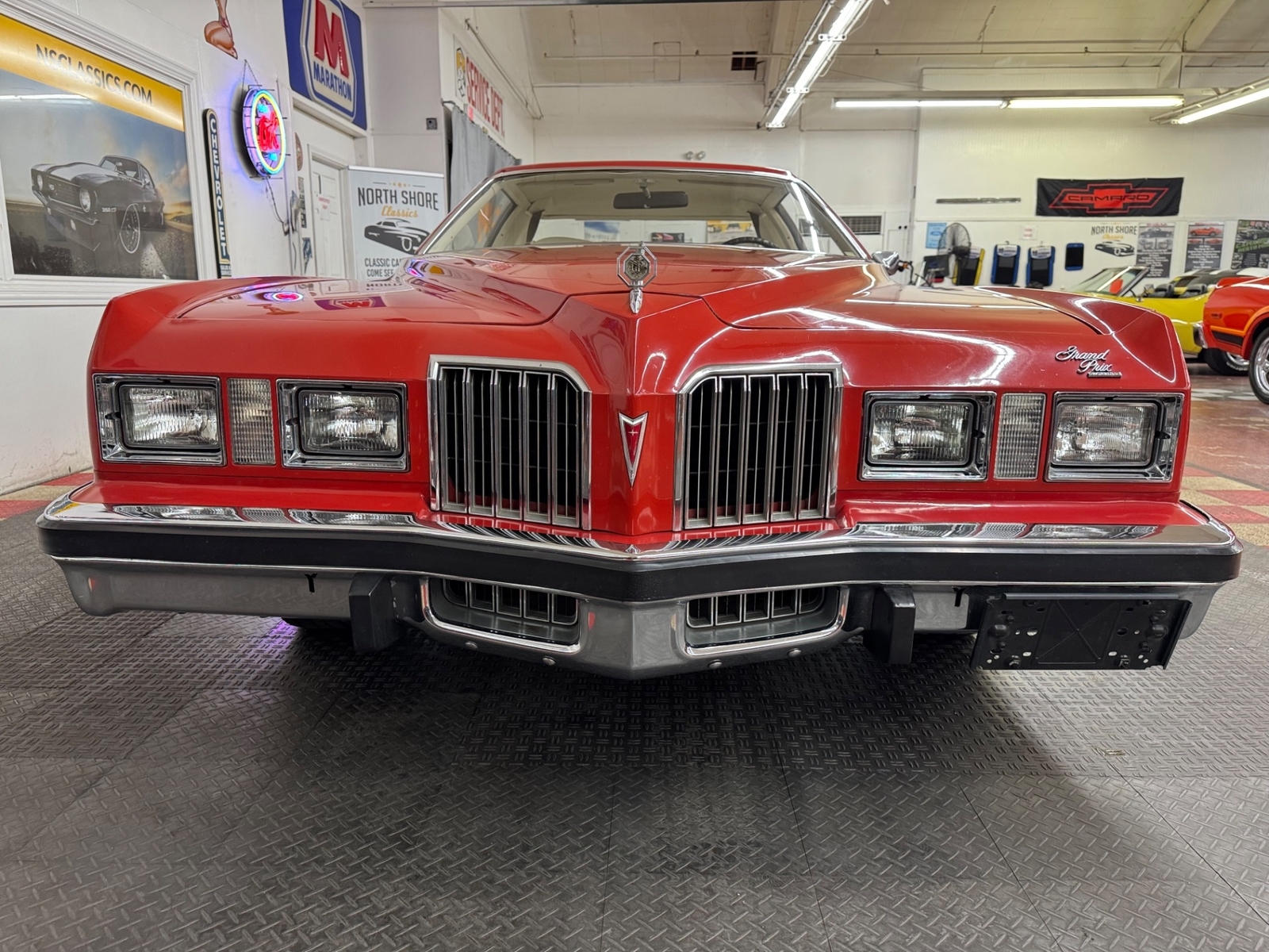 Pontiac-Grand-Prix-1977-2-Door-6