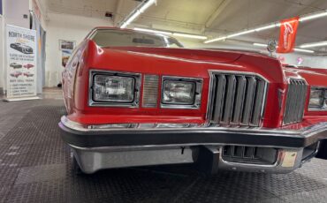 Pontiac-Grand-Prix-1977-2-Door-7