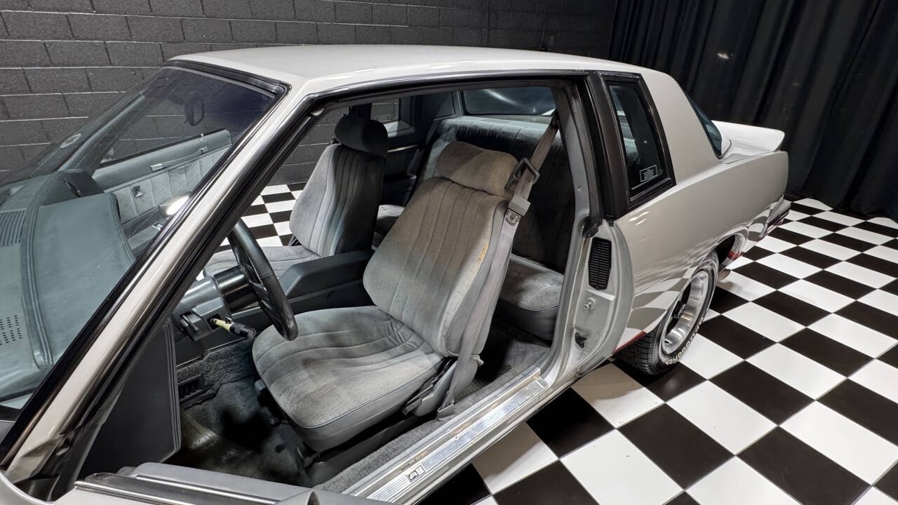 Pontiac-Grand-Prix-1986-Coupe-13