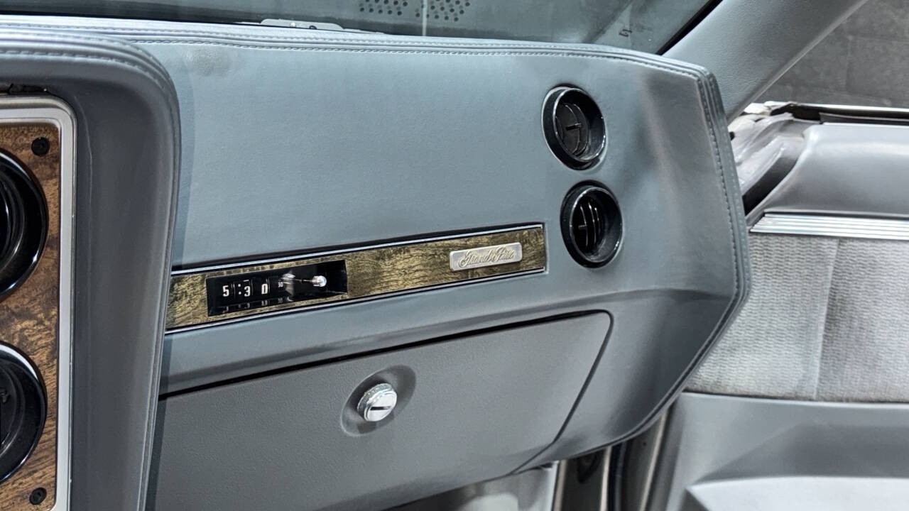 Pontiac-Grand-Prix-1986-Coupe-17