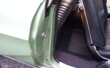 Pontiac-Grand-prix-1967-Green-Black-1