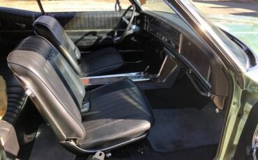 Pontiac-Grand-prix-1967-Green-Black-11
