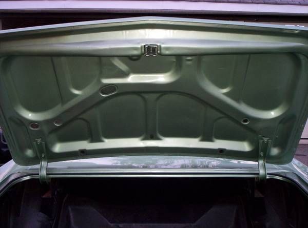 Pontiac-Grand-prix-1967-Green-Black-2