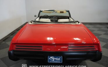 Pontiac-Grand-prix-1967-Red-White-21