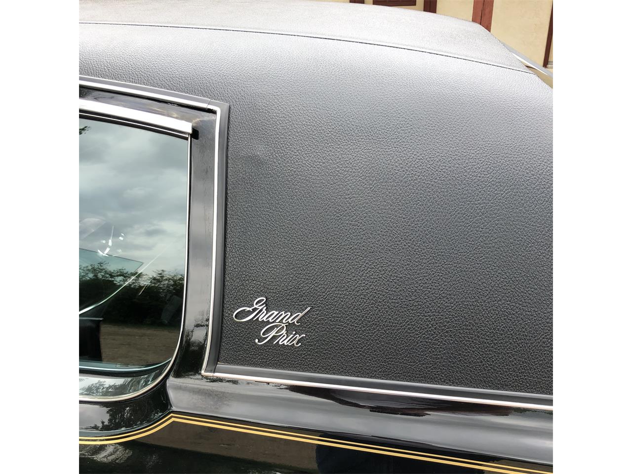 Pontiac-Grand-prix-1971-Black-Black-10