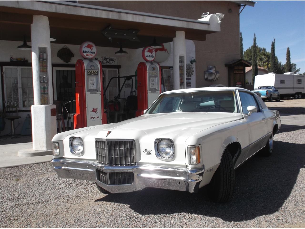 Pontiac-Grand-prix-1972-Pearlish-white-White-14