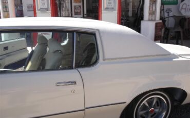 Pontiac-Grand-prix-1972-Pearlish-white-White-21