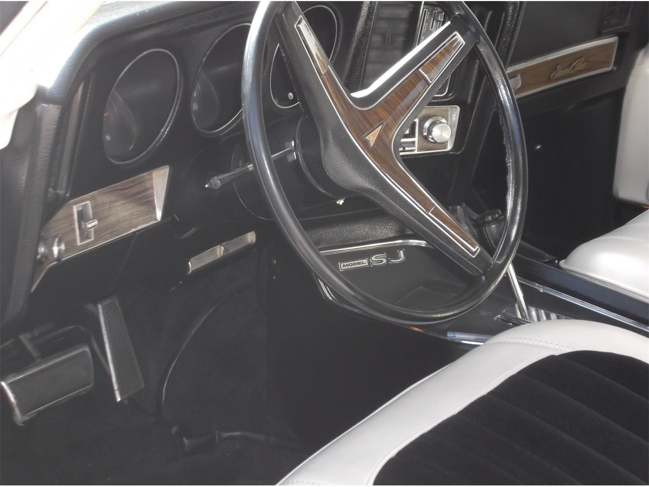 Pontiac-Grand-prix-1972-Pearlish-white-White-27