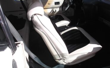 Pontiac-Grand-prix-1972-Pearlish-white-White-49