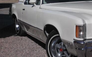 Pontiac-Grand-prix-1972-Pearlish-white-White-56