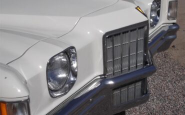 Pontiac-Grand-prix-1972-Pearlish-white-White-65