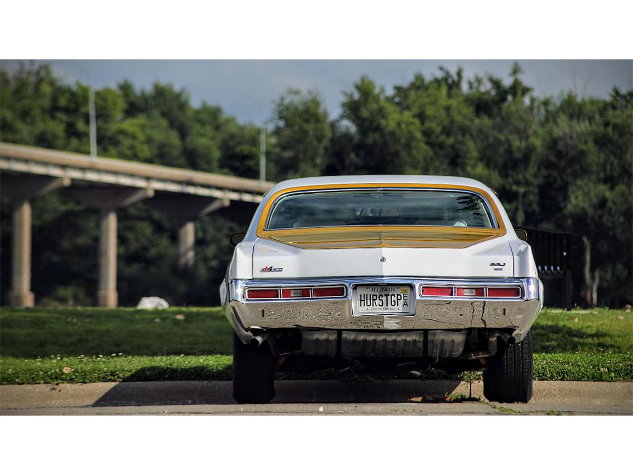 Pontiac-Grand-prix-1972-white-white-16