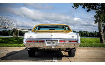 Pontiac-Grand-prix-1972-white-white-17