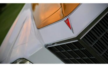 Pontiac-Grand-prix-1972-white-white-2