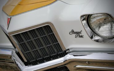 Pontiac-Grand-prix-1972-white-white-20