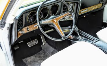 Pontiac-Grand-prix-1972-white-white-25