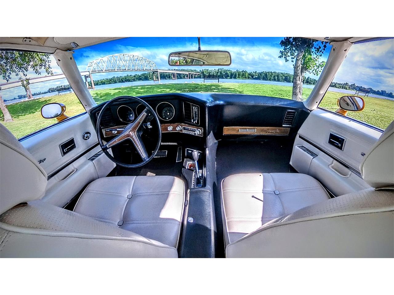 Pontiac-Grand-prix-1972-white-white-33