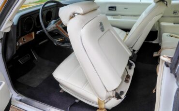 Pontiac-Grand-prix-1972-white-white-35