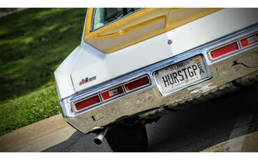 Pontiac-Grand-prix-1972-white-white-40