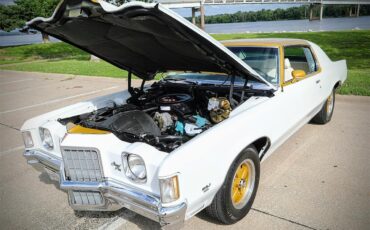 Pontiac-Grand-prix-1972-white-white-45
