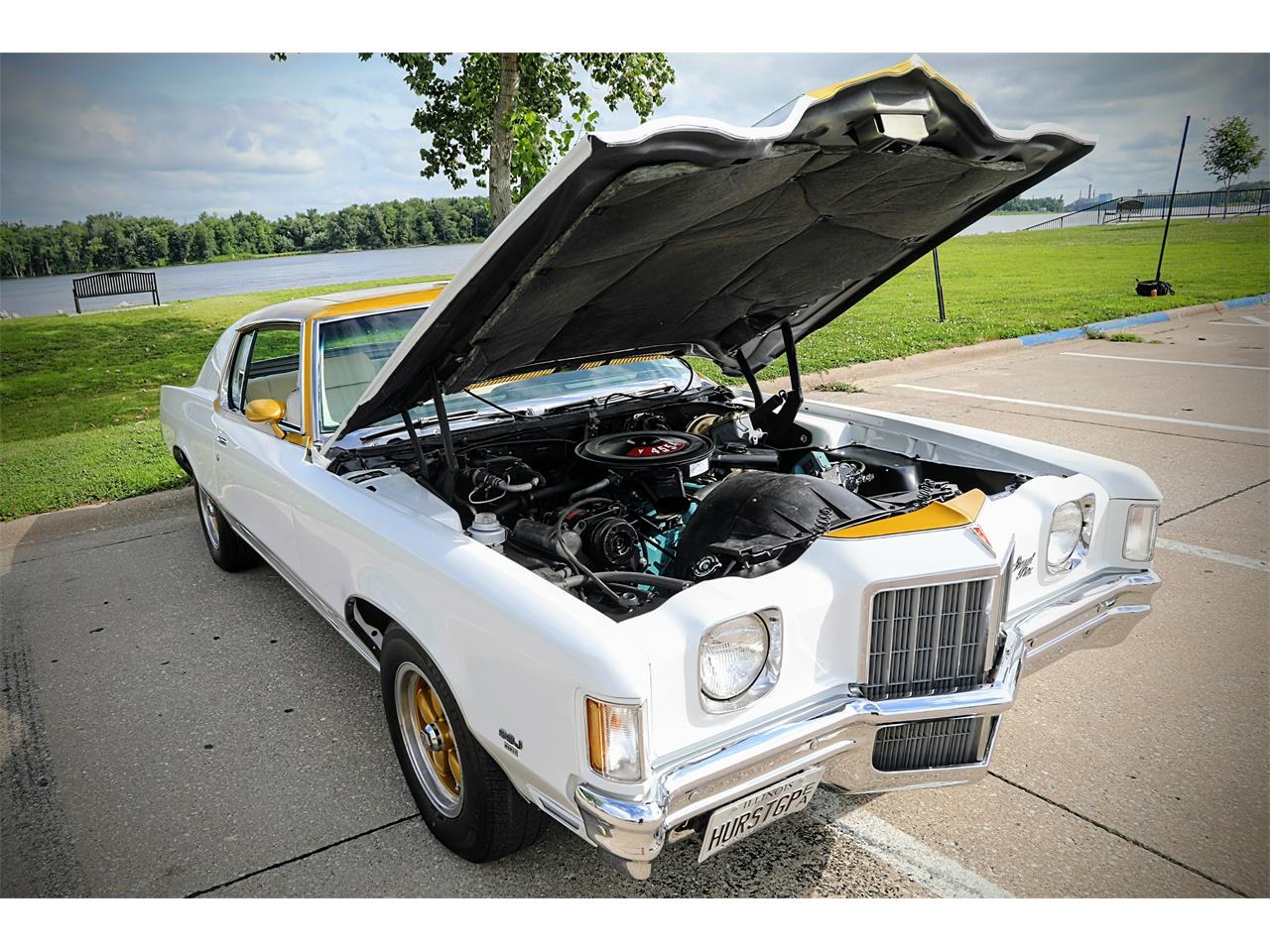 Pontiac-Grand-prix-1972-white-white-46