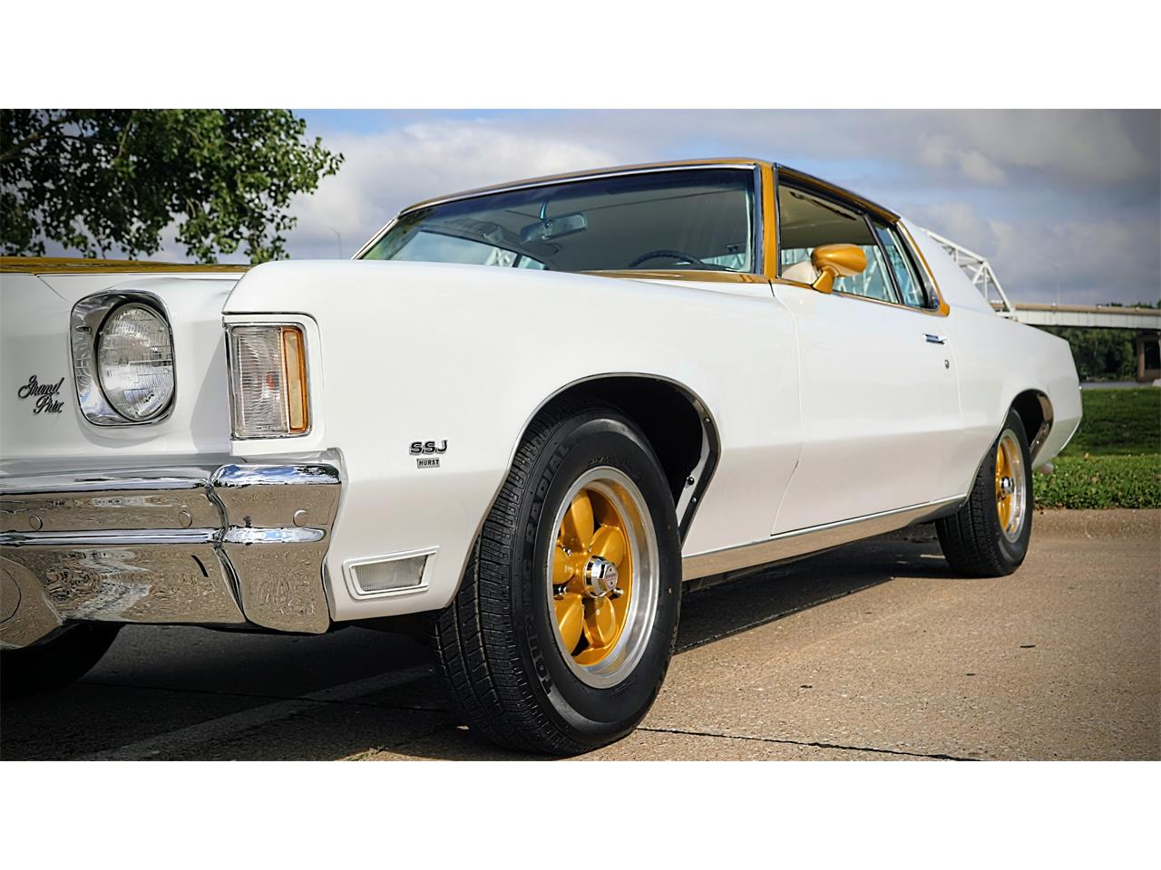Pontiac-Grand-prix-1972-white-white-5