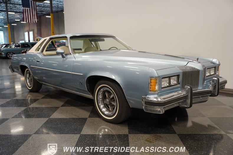 Pontiac-Grand-prix-1976-Athena-Blue-White-11