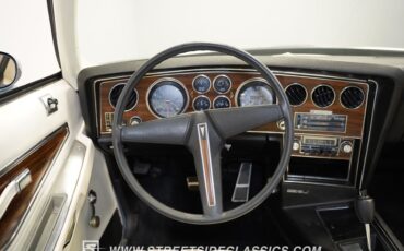 Pontiac-Grand-prix-1976-Athena-Blue-White-14