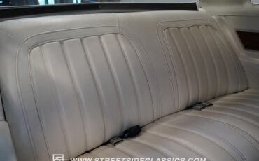 Pontiac-Grand-prix-1976-Athena-Blue-White-19