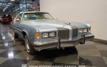 Pontiac-Grand-prix-1976-Athena-Blue-White-21