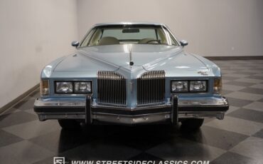 Pontiac-Grand-prix-1976-Athena-Blue-White-22