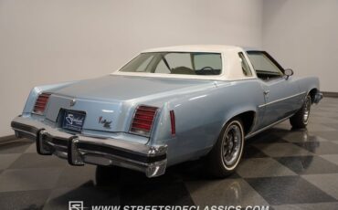 Pontiac-Grand-prix-1976-Athena-Blue-White-26