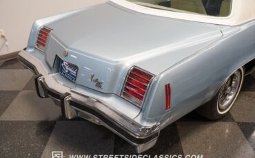 Pontiac-Grand-prix-1976-Athena-Blue-White-27
