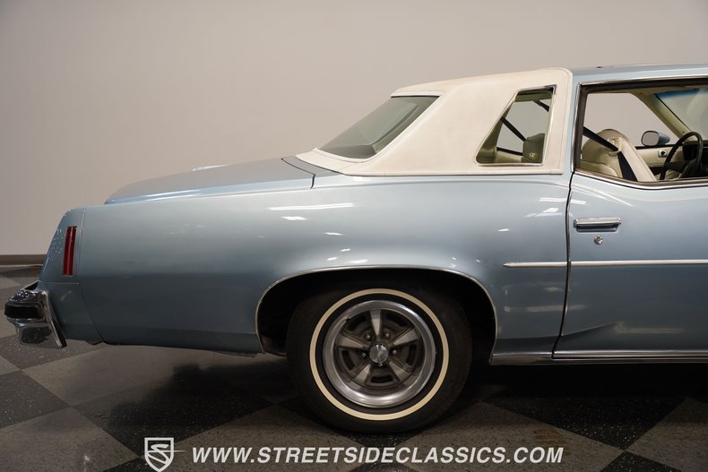 Pontiac-Grand-prix-1976-Athena-Blue-White-30
