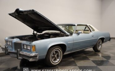 Pontiac-Grand-prix-1976-Athena-Blue-White-32