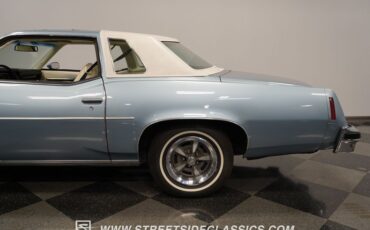 Pontiac-Grand-prix-1976-Athena-Blue-White-39
