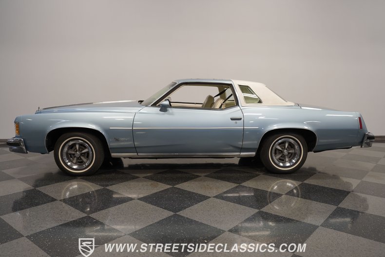 Pontiac-Grand-prix-1976-Athena-Blue-White-4