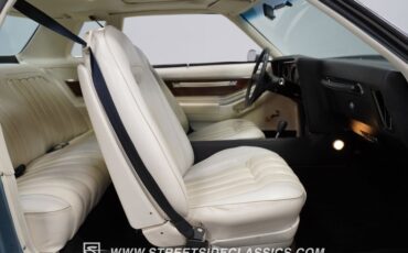 Pontiac-Grand-prix-1976-Athena-Blue-White-46