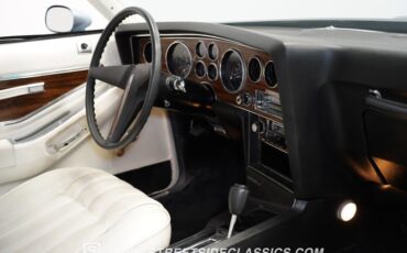 Pontiac-Grand-prix-1976-Athena-Blue-White-48